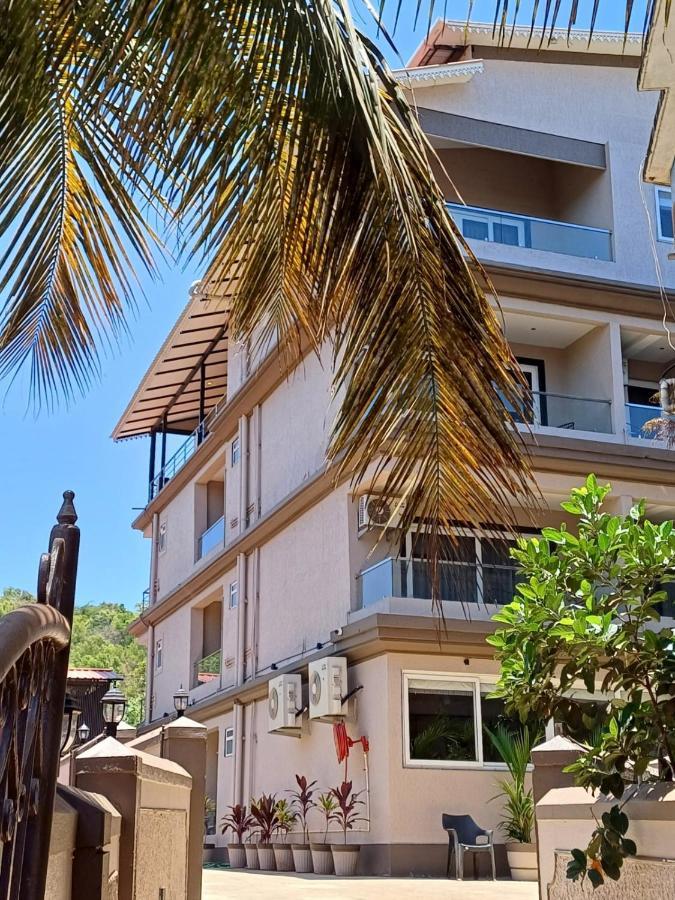 Ariena By Spree Hotels Goa Morjim Eksteriør billede
